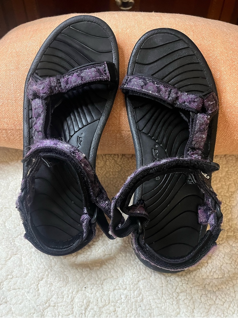 Teva Hurricane Drift Sandals Women’s Size 7 Black Purple Hook & Loop Sandals